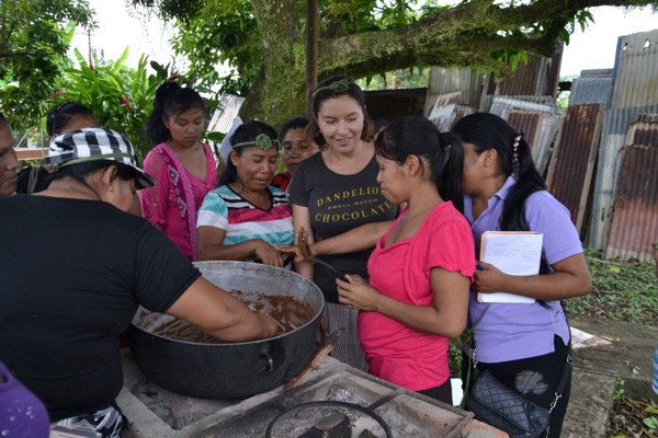 Panama women roasting cacao