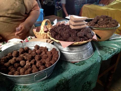 mexican hot chocolate balls in a market in oaxaca