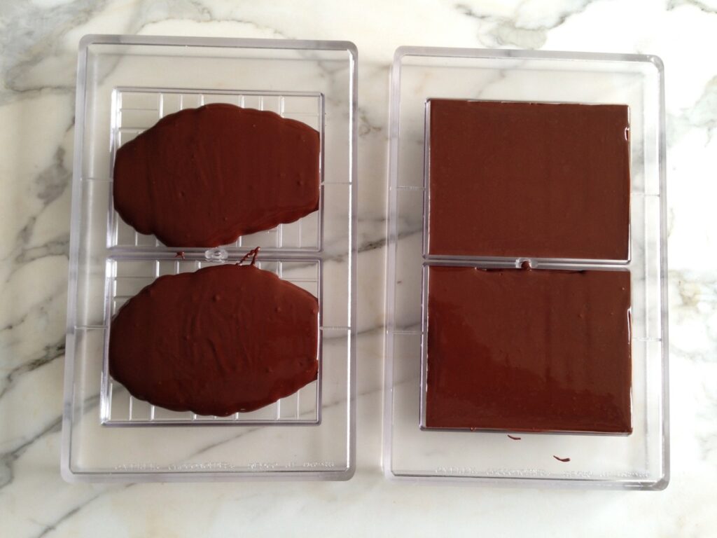 tempered chocolate in molds
